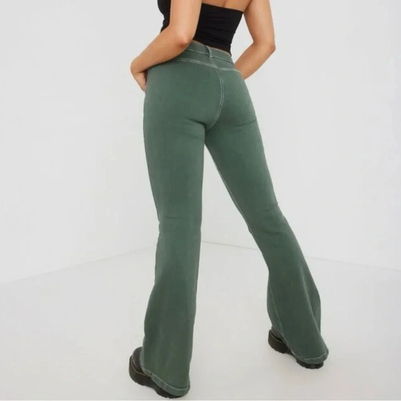 Garage Denim Low Rise Flare Jean Moss green Junior size 9 Retro - Picture 2 of 13